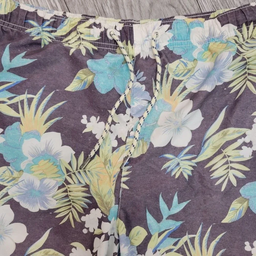 Tommy Bahama Swim Trunks Large Gray Blue‎ Floral Tropical Beach Vacation